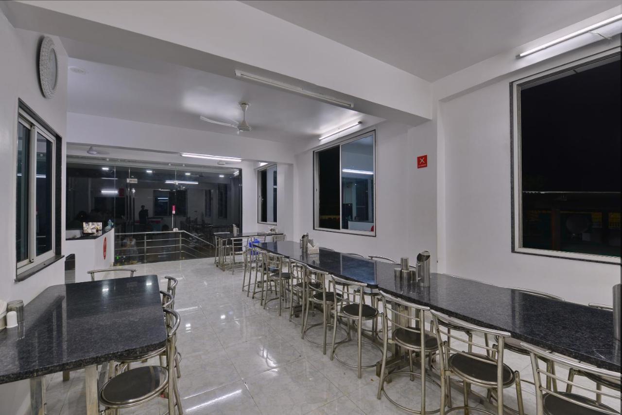Oyo 175 Hotel Felicity Kathmandu Bagian luar foto
